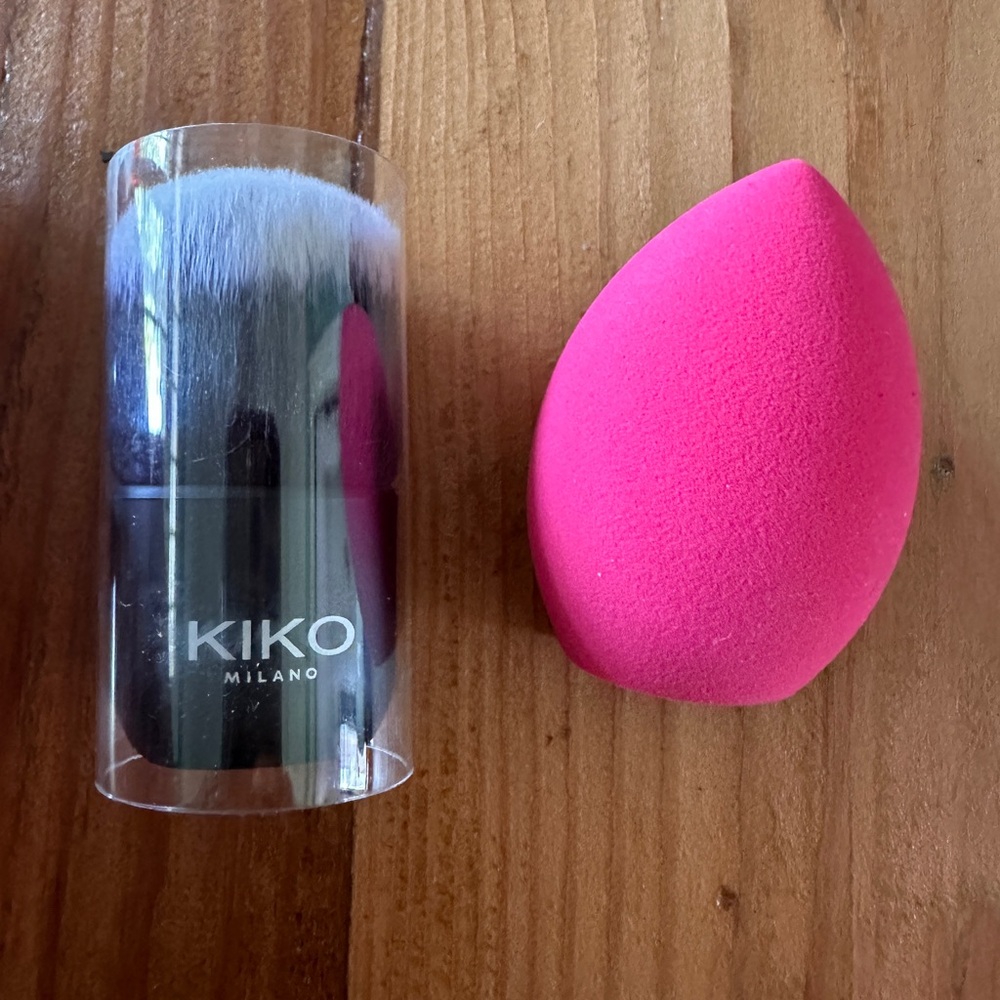 Kiko Milano brush and sponge - new